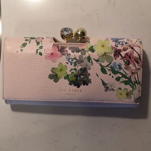 Ted Baker Queenee Pergola Bobble Leather Wallet
